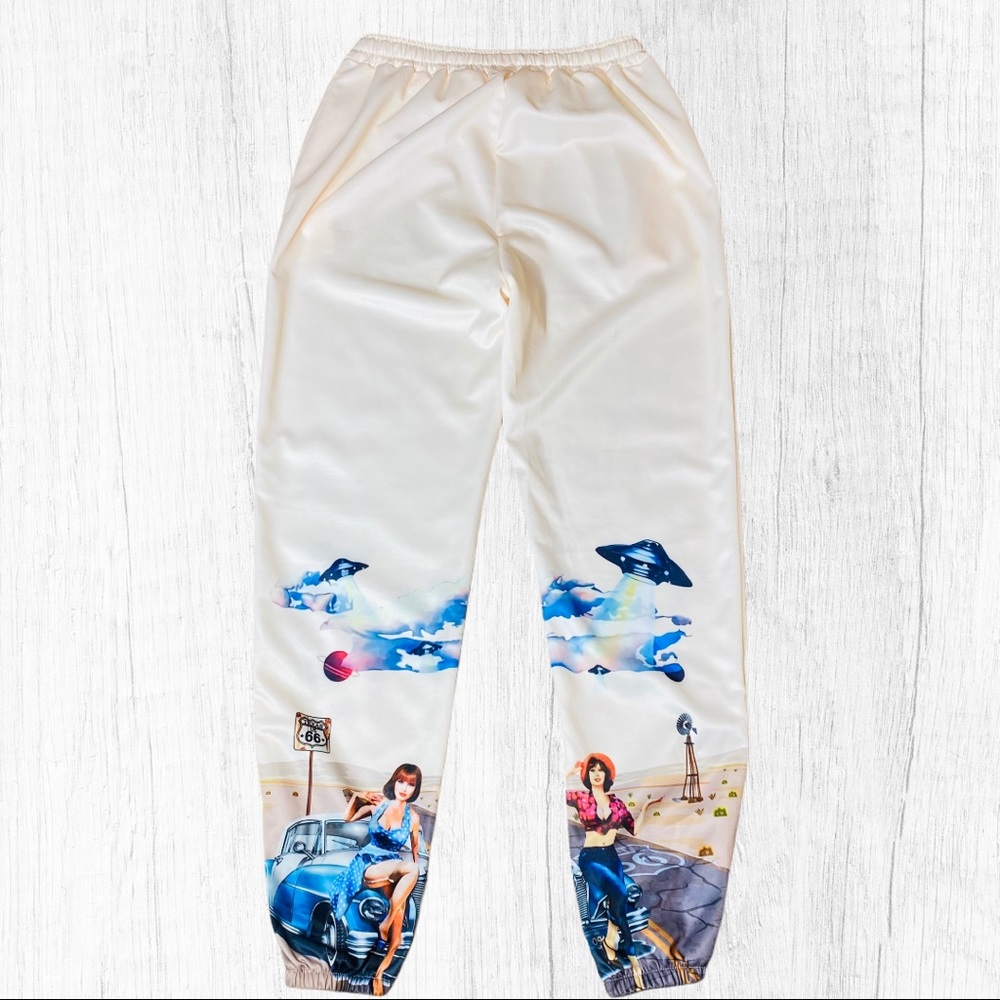 Route Us 66 Ufo Printed Draw String Joggers - image 2